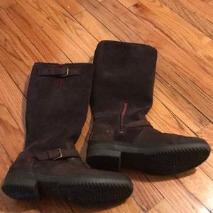 Ugg winter boots
